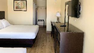 Colton Inn Room photo